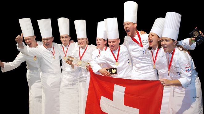 
                    La planche à découper Kai est utilisé par l'équipe nationale des jeunes cuisiniers.