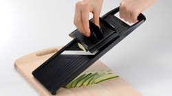 Coltello per verdure e frutti, Pialla per verdura