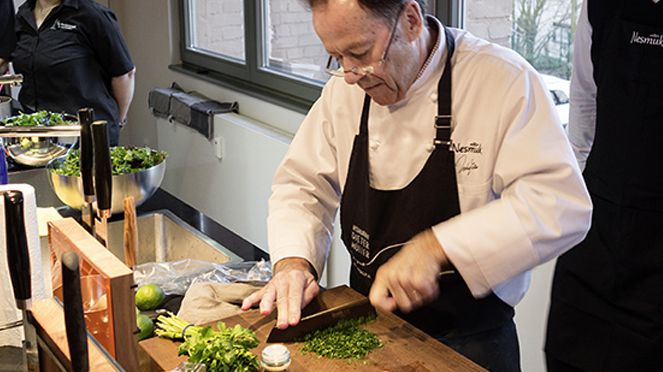 
                    Cutting of the chef's knife Janus