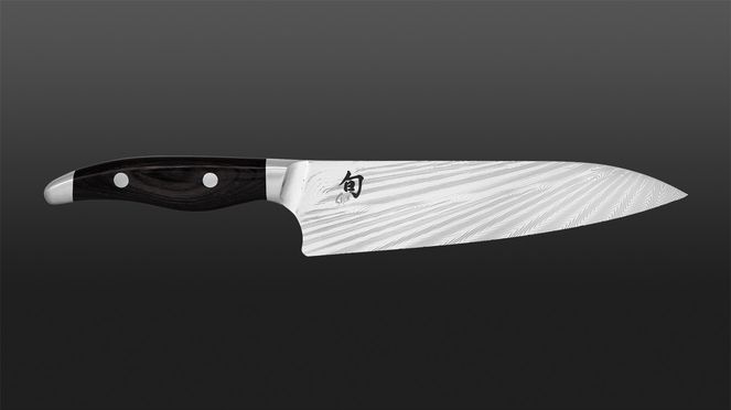 
                    Shun Nagare Black Chef's knife: ideal for cutting vegetables, herbs, meat and fish