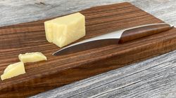 Coltello per formaggio, Hartkäsemesser mit Brett