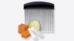 Vegetable/fruit knife, crinkle cutter