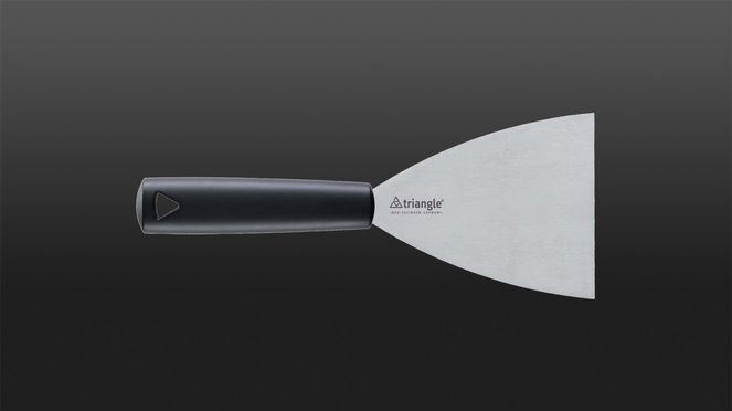
                    Spirit spatula for professional use: conically ground and hardened towards the tip